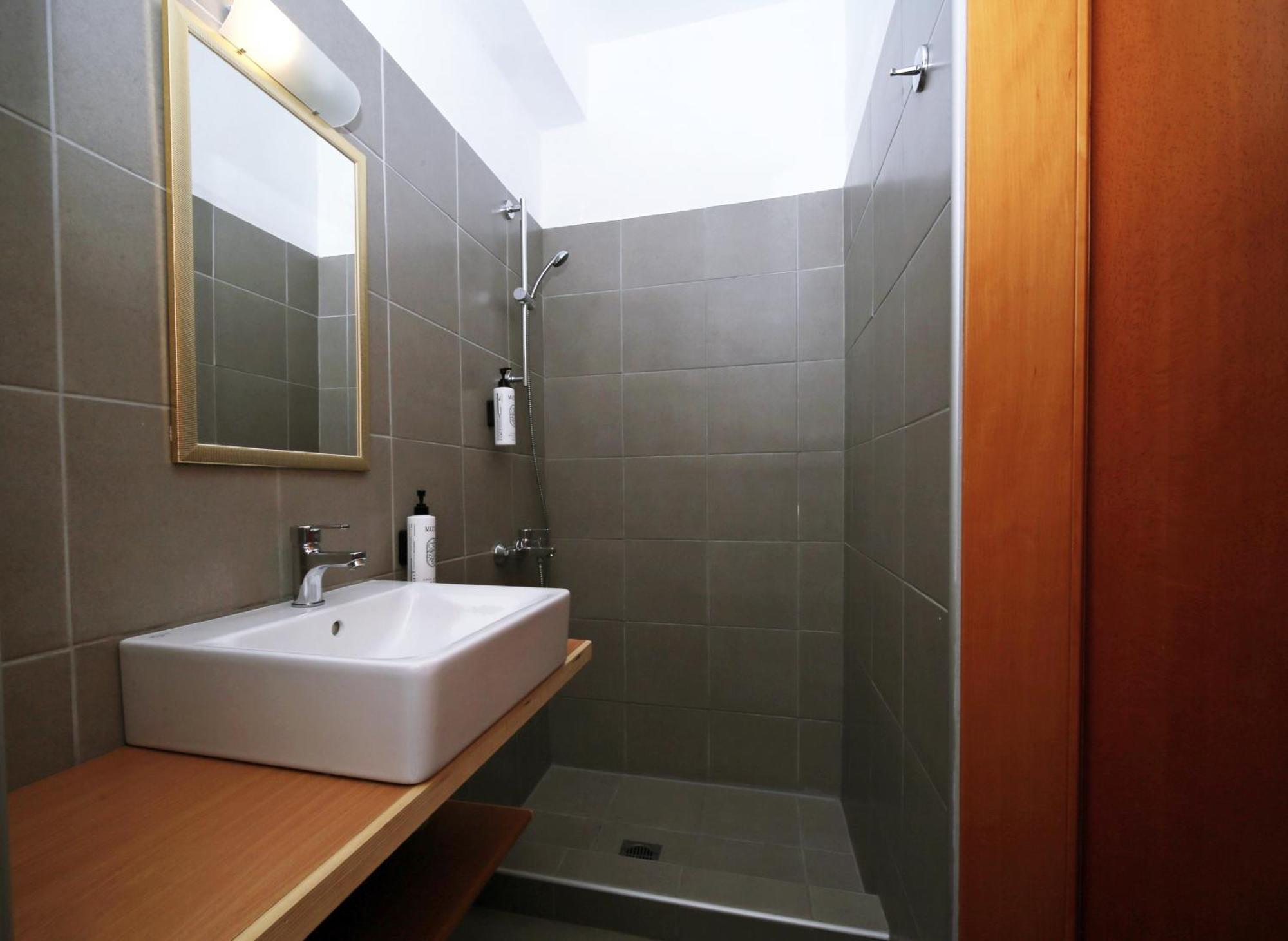 Hotel Lecadin Karpenisi Ngoại thất bức ảnh