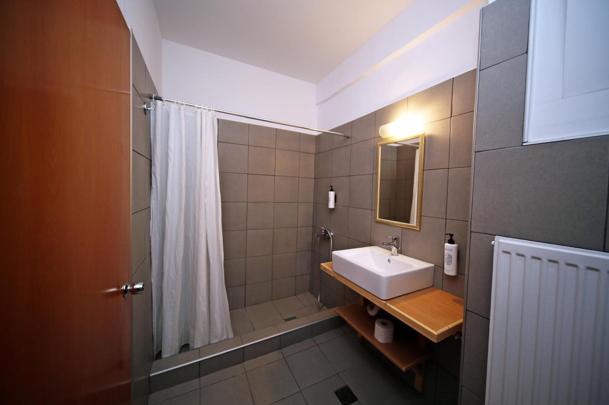 Hotel Lecadin Karpenisi Ngoại thất bức ảnh